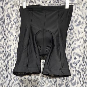 Bike shorts with padding